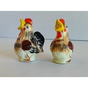 Vintage Toucan Salt and Pepper Shakers Japan Rare Unique Colorful.